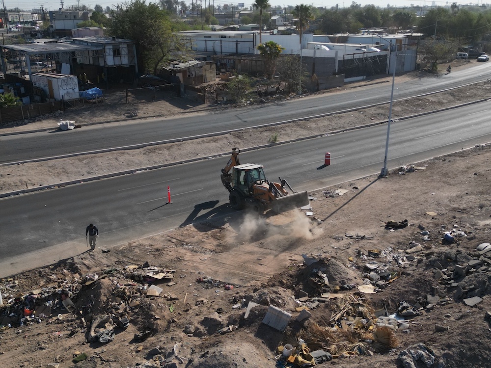 GOBIERNO DE MEXICALI EN ACCIÓN: INICIA OPERATIVO DE LIMPIEZA EN RÍO NUEVO