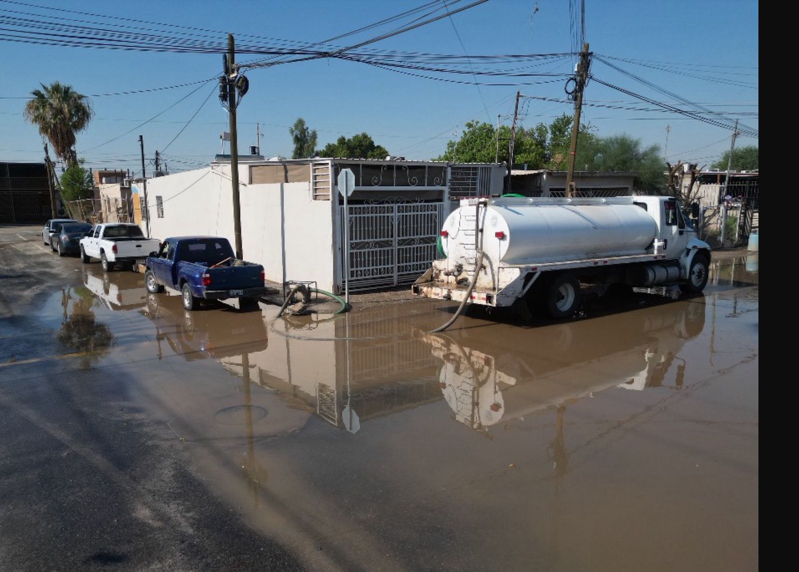 AYUNTAMIENTO DE MEXICALI REALIZA ACCIONES DE LIMPIEZA Y DESAGÜE TRAS LAS LLUVIAS