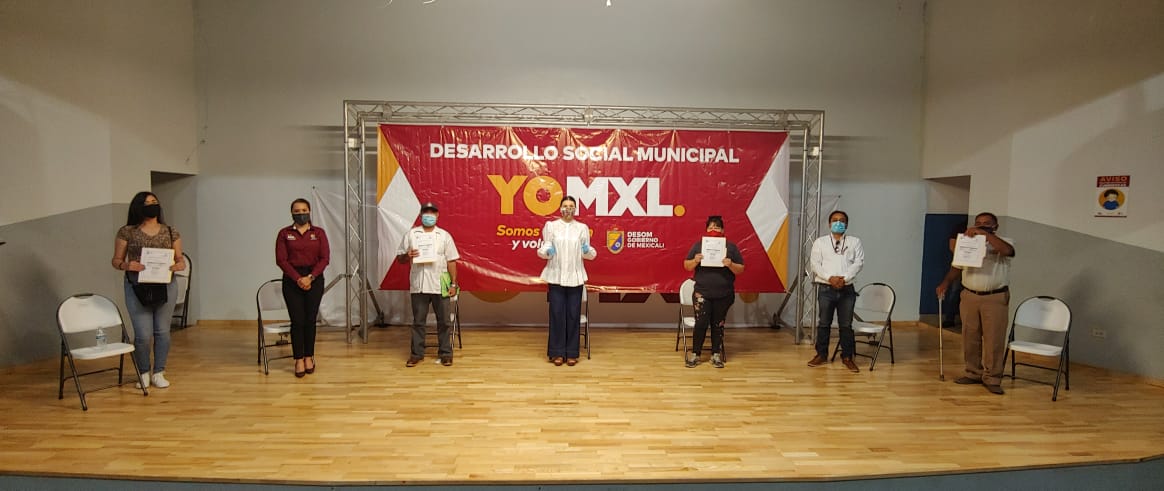 ENTREGA PRESIDENTA MUNICIPAL APOYOS A COMERCIANTES AMBULANTES DE MEXICALI