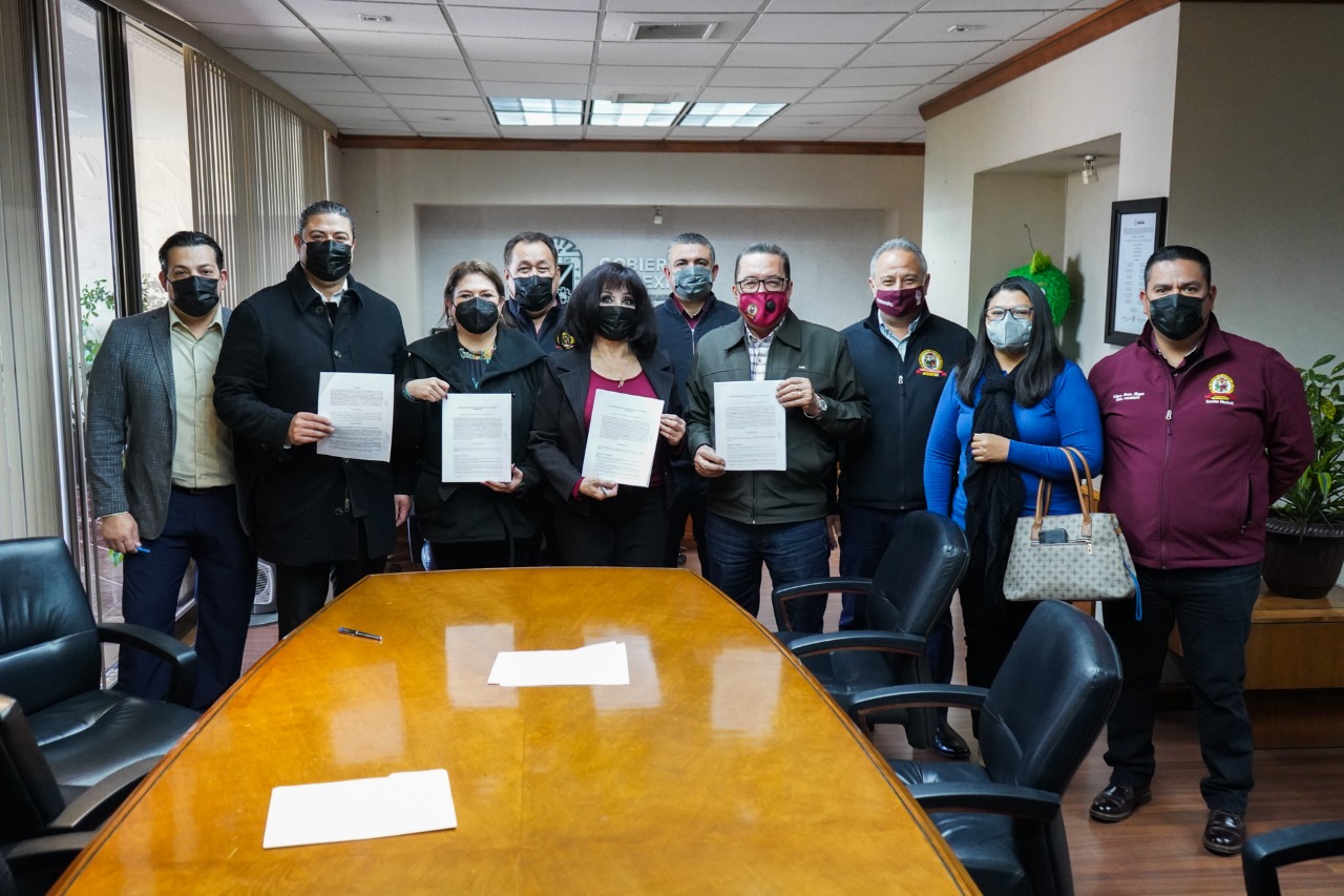 FIRMA GOBIERNO DE MEXICALI CON SINDICATO DE BURÓCRATAS CONTRATO COLECTIVO
